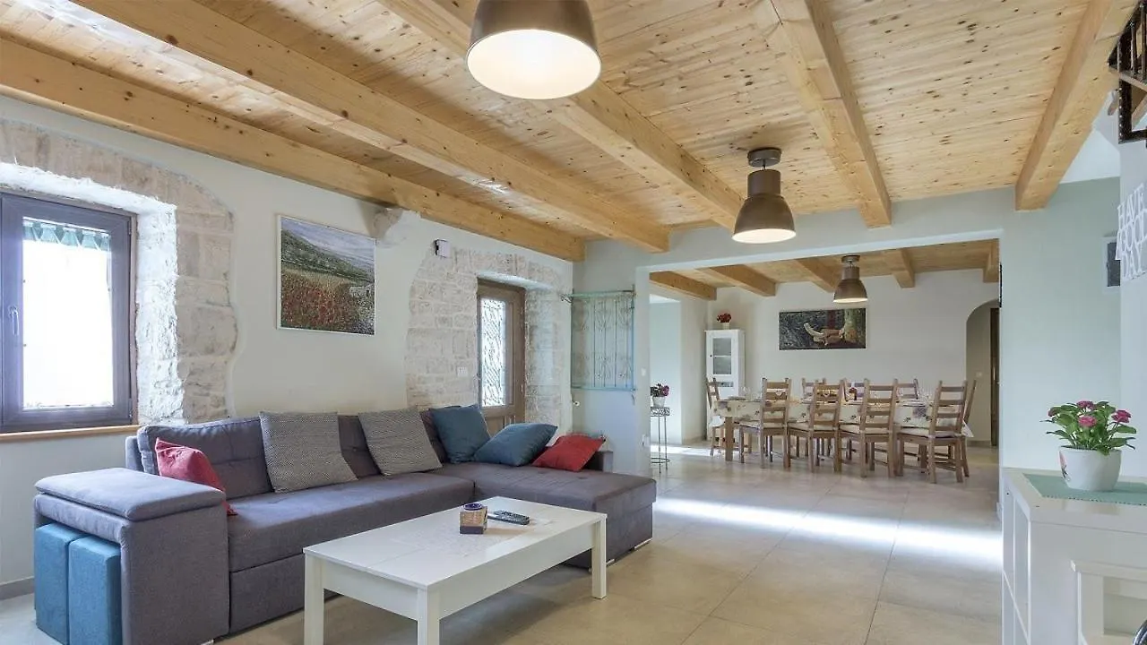 招待所 Authentic Istrian Villa Ive With A Swimming Pool Marčana 克罗地亚