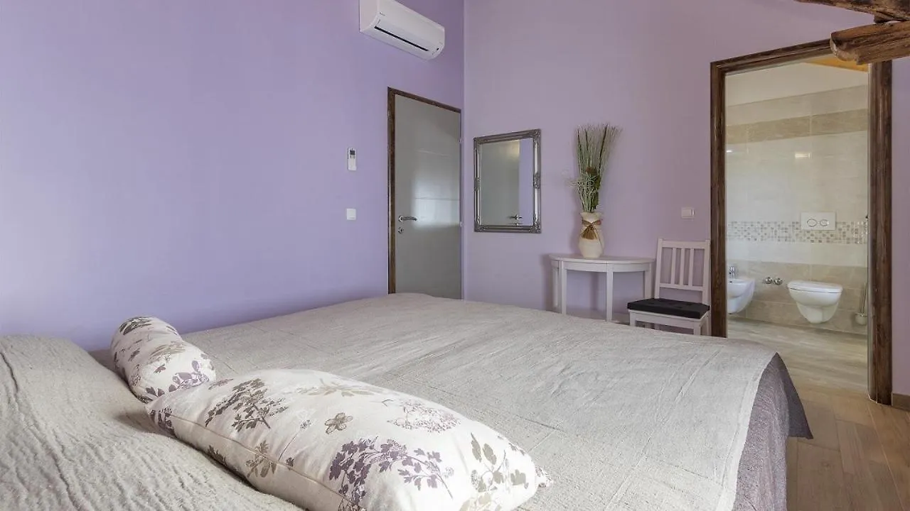 Authentic Istrian Villa Ive With A Swimming Pool Marčana 克罗地亚